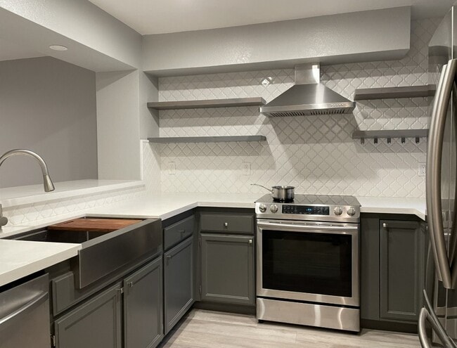 Building Photo - 155 Nantucket Ln Unit 155