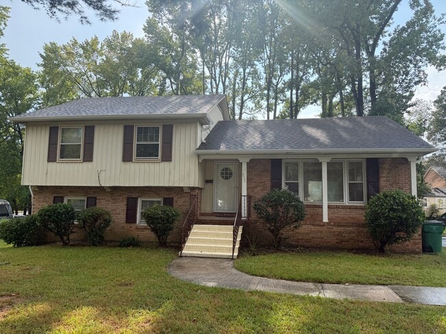 Building Photo - 5200 Amity Pl