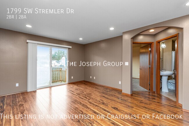 Photo - 1799 Stremler Dr