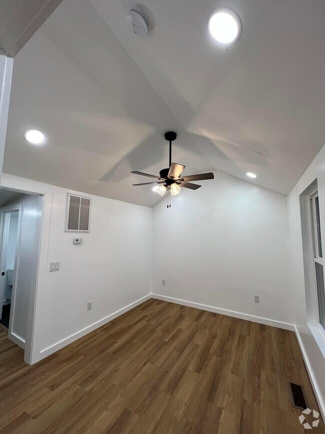 Building Photo - 848 Spencer Hale Rd Rental