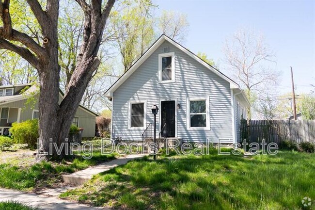 Building Photo - 616 W Q St Rental