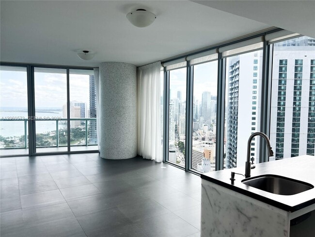 Building Photo - 888 Biscayne Blvd Unit 3701