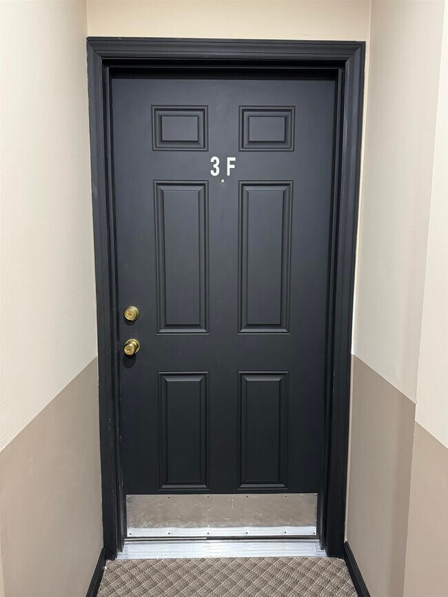 Photo - 384 Palisade Ave Unidad 3F