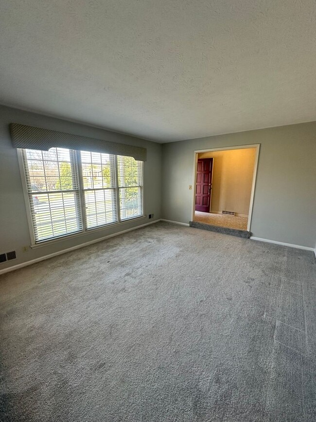 Photo - 3BR/3BA Home for Rent in J-town with Two Gar Garage and Large Deck!