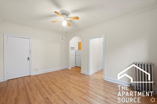 Building Photo - 2530 N Sawyer Ave Unit 207 Rental
