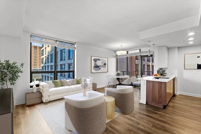 Photo - 144 W Huron St