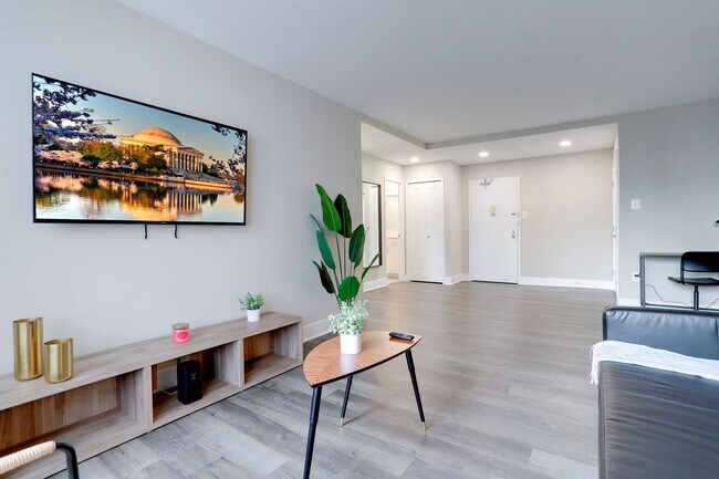 Photo - 1201 S Bell St Unidad FL11-ID1022387P