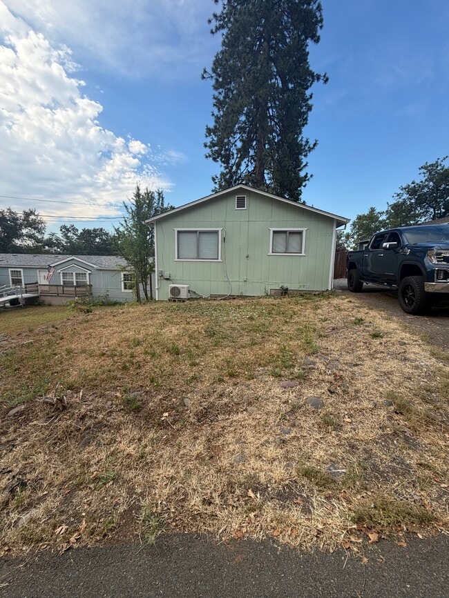 Photo - 3930 Laredo St