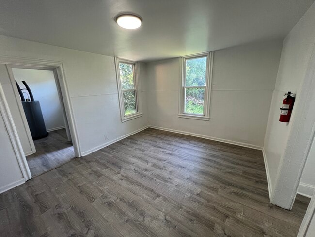 Photo - 2921 W 6th St Unit A