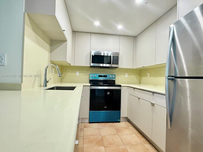 Photo - 185 SE 14th Terrace Unit 906