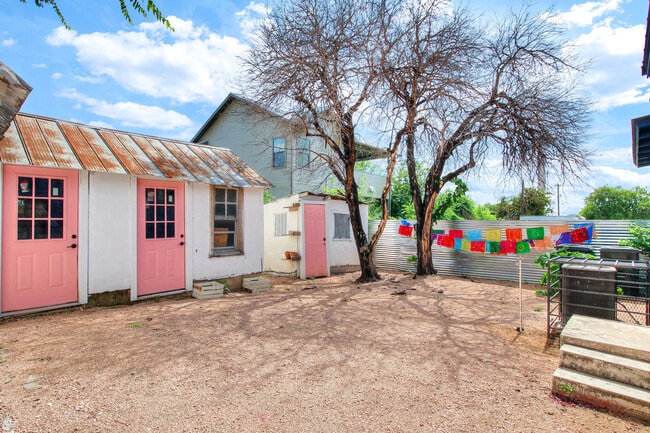 Photo - 120 Shadrach St