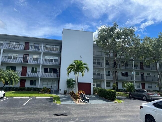 Photo - 1301 SW 134th Way Unit 204B