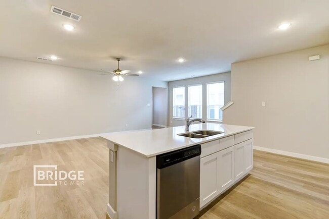 4127 Tobin Dr