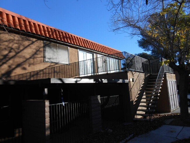 6671 Bubbling Brook Dr Unidad D