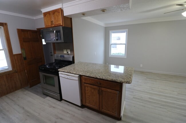Photo - 25866 Rosenbusch Blvd