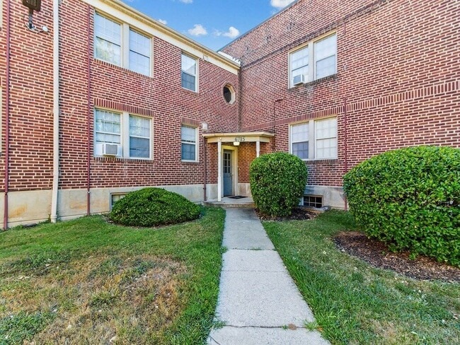 Green Acres Apartments