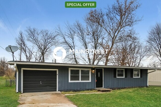 3 Bedroom Pet-Friendly Home in Lansing, KS... - 3 Bedroom Pet-Friendly Home in Lansing, KS...