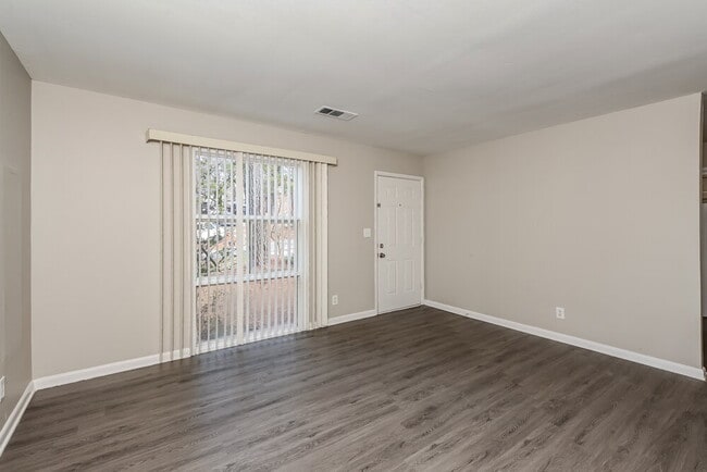 Photo - 645 Melrose Dr