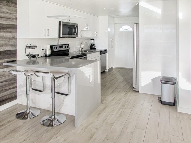 Photo - 9220 Biscayne Blvd Unit 3