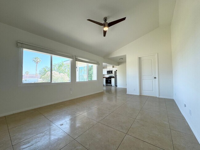 Photo - 73485 Shadow Mountain Dr Unidad 01