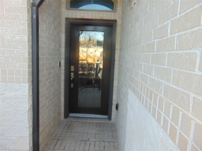 Photo - 24978 Tidmor Ln