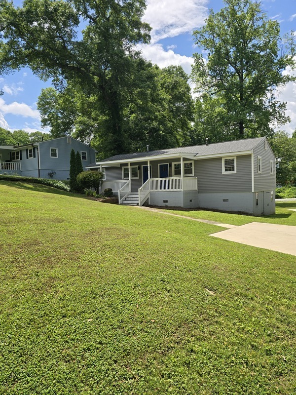 Photo - 456 SE Haley St Rental