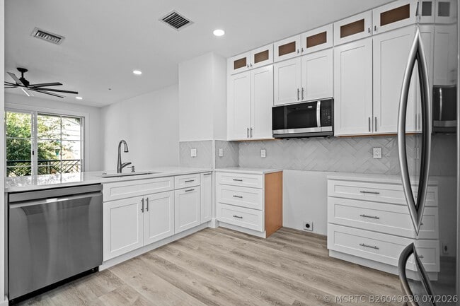 75 NW 4th Ave