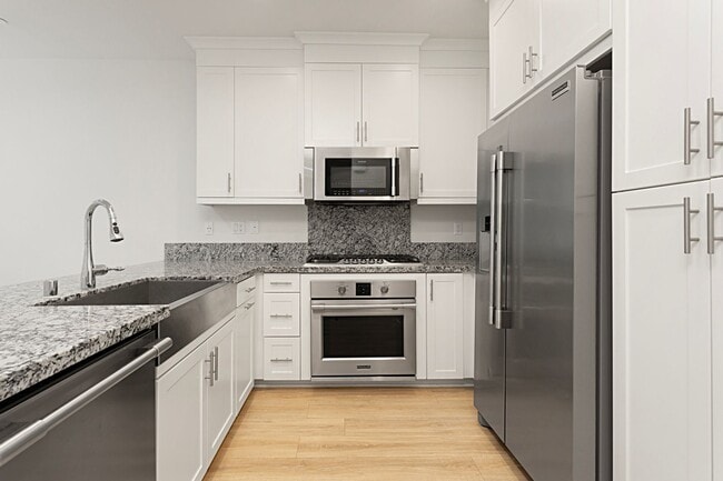 2116 Solara Ln Unit -
