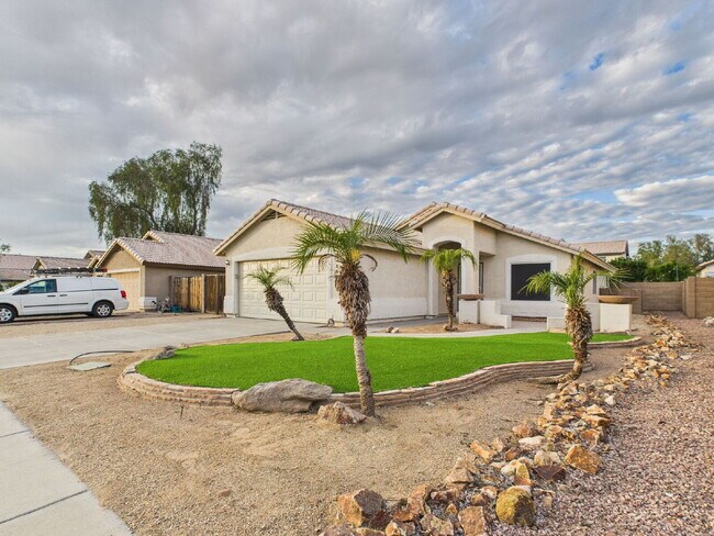 Photo - Charming Butler Place Home with a Swimming Pool