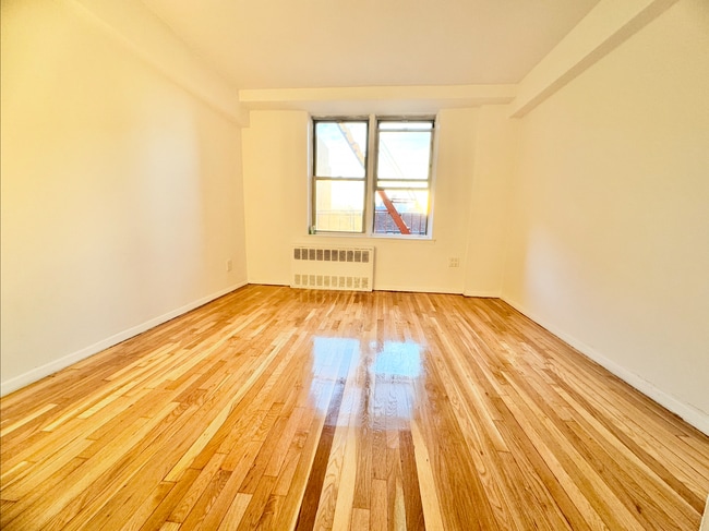 4135 50th St Unit 2