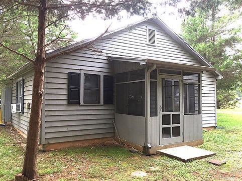 Photo - 3066 Philpott Rd