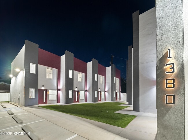 Building Photo - 1380 Monte Vista Ave Unit A Rental
