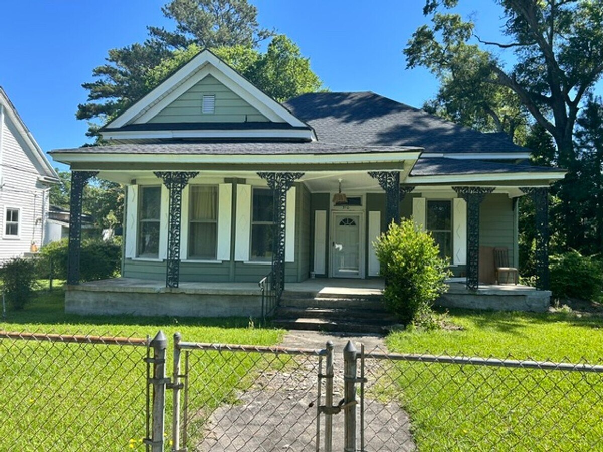 Photo - 510 W Main St