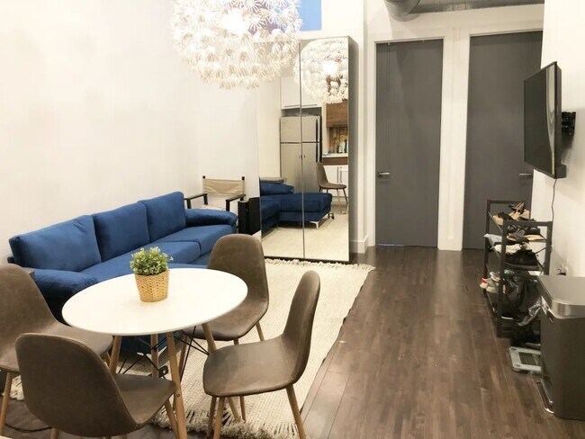 Photo - Furnished room/NOT APARTMENT Unit 3