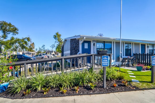Lynn Haven Cove Apartments