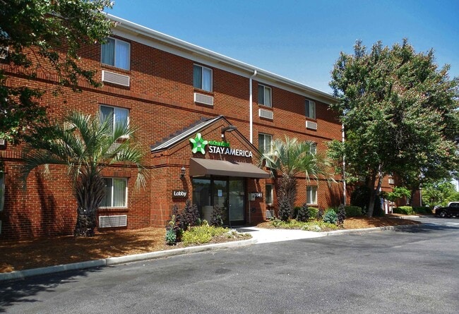 Building Photo - Furnished Studio-Charleston - Northwoods B... Rental