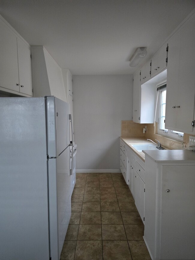Photo - 1022 E 1st St Unidad 7