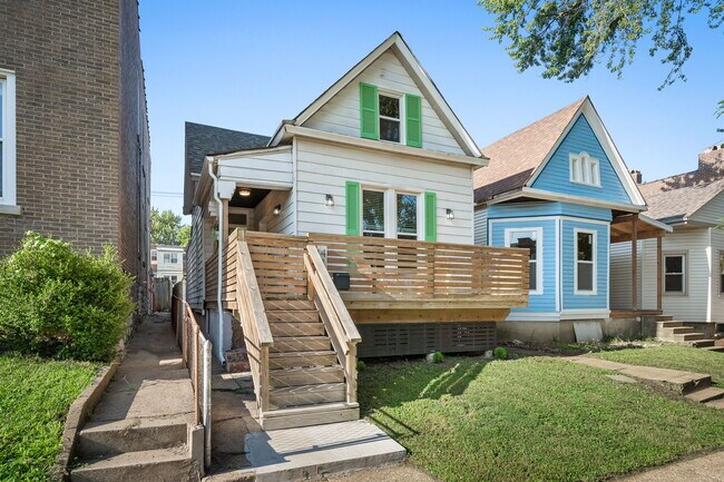 Frente - 4160 Juniata St