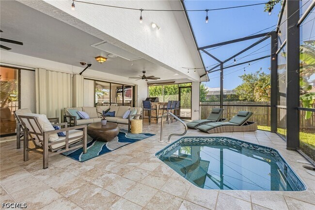 Building Photo - 663 110th Ave N