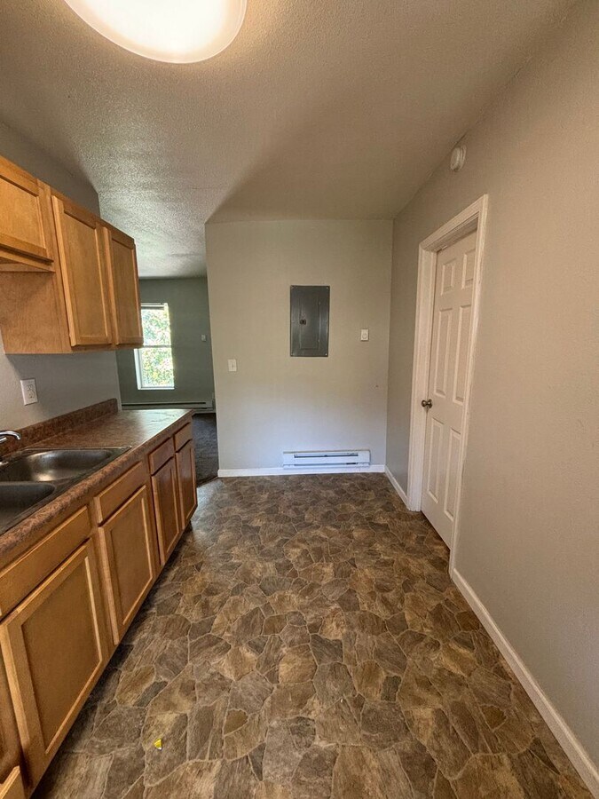 Photo - 1300 N Granville Ave Unidad 201