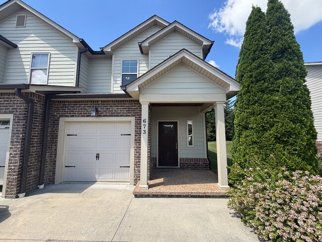 Building Photo - Spacious 3-Bed 2.5 Bath Townhome for Rent in Algood