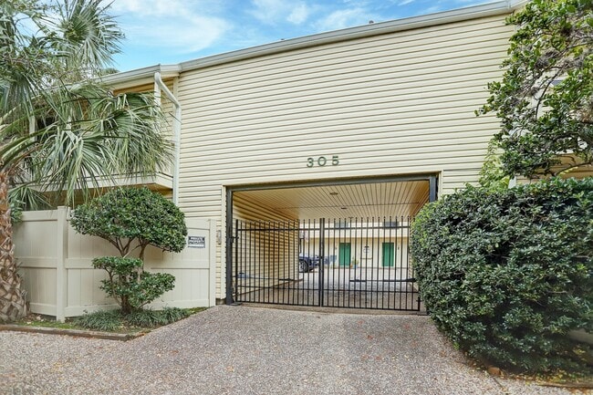 Building Photo - 305 Avondale St Unit B Rental