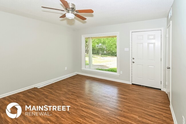 Photo - 8398 Hickory Cove