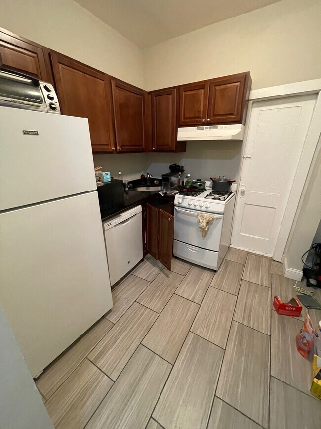 Building Photo - 34 Edgerly Rd Unit 21 Rental