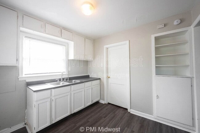 Photo - 5959 E 24th St