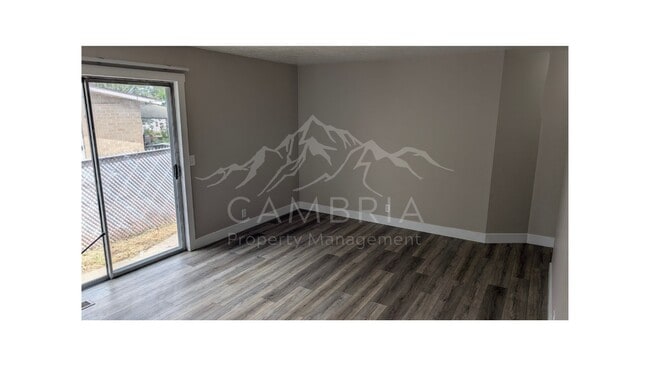Photo - 4 BR House For Rent in Midvale