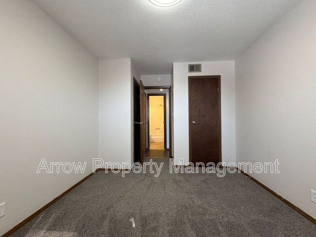 Photo - 321 Chestnut St