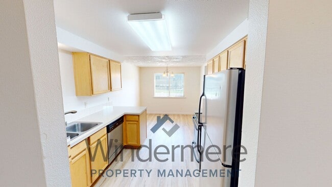 Photo - 1918 J St