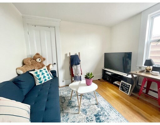 Photo - 276 Bunker Hill St Unit 3