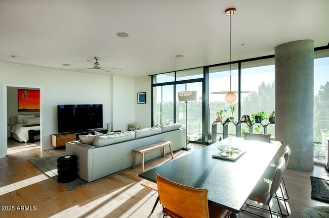 Photo - 208 W Portland St Unit 460